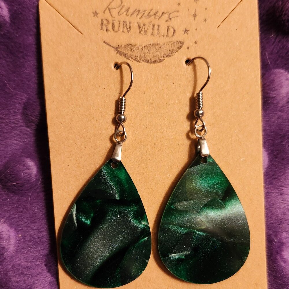 New in Package Green and Black Acrylic Teardrop Earrings